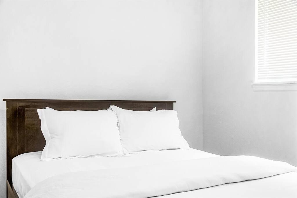 Appartamento Seattle Cloud 2Br Prime Location Esterno foto