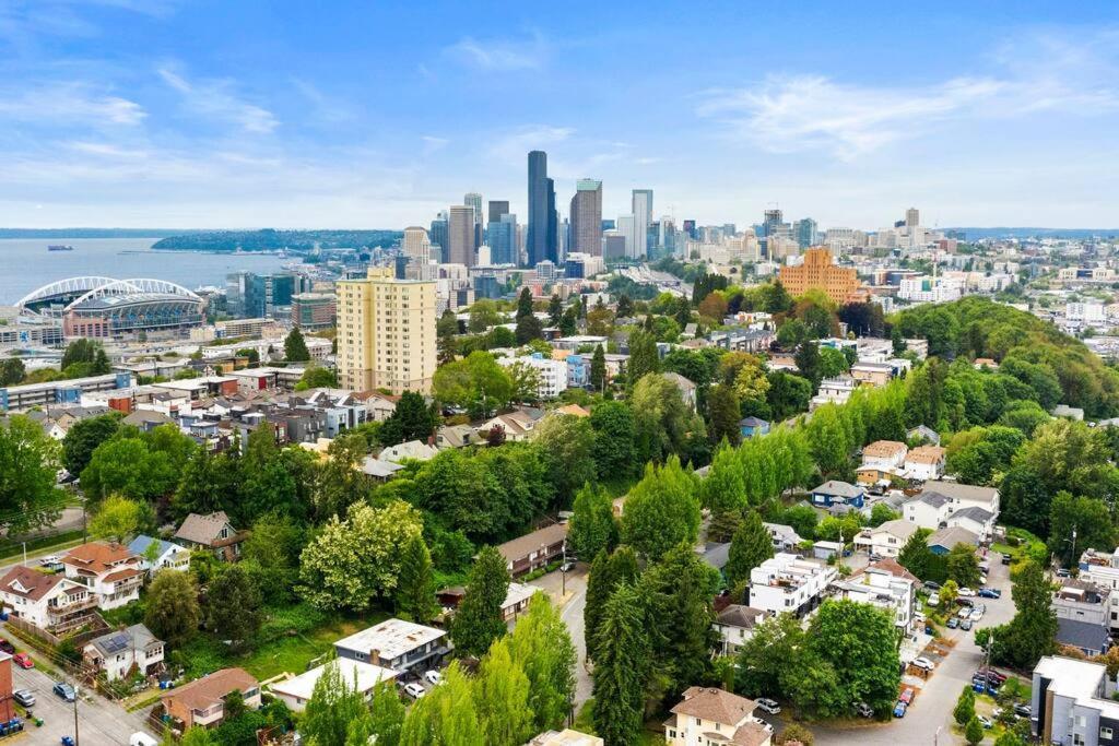 Appartamento Seattle Cloud 2Br Prime Location Esterno foto