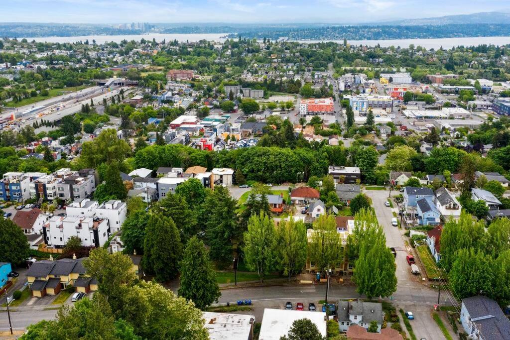 Appartamento Seattle Cloud 2Br Prime Location Esterno foto